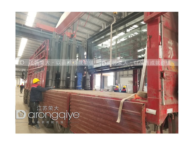 仿古候車(chē)亭裝車(chē)圖